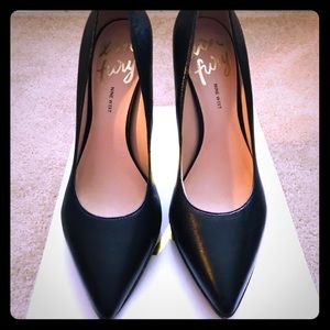 Nine West Heels. Small platform. Great condition